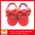 Wholesale Baby red moccasins soft sole baby leather shoes with a lovely bow and fashion macrame support emboss logo so sole